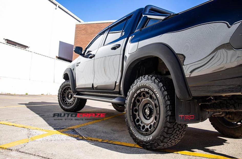TOYOTA HILUX N80 4WD HOLESHOT XD SATIN BLACK
